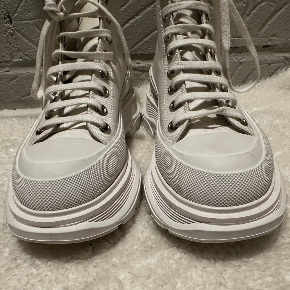 Alexander McQueen Tread Slick High-Top Sneaker Size 38.5 - Picture 4 of 12